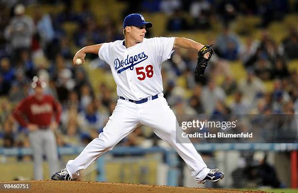 Chad Billingsley of the Los Angeles Dodgers pitches against the Arizona Diamondbacks at Dodger Stadium on April 14, 2010 in Los Angeles, California.