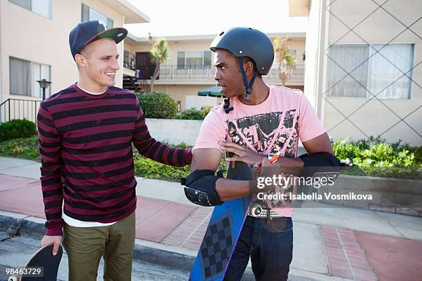 Plunk Hunting" - Zeke and Luther set out to retrieve Nana's wig from neighborhood bullies the Plunk brothers, after they steal it from Nana's front...