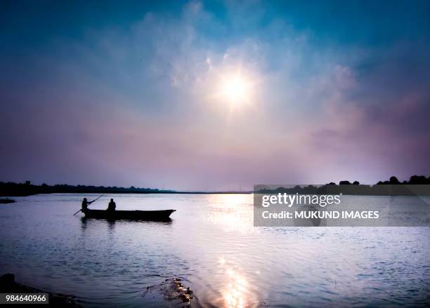 narmada river - mukund stock-fotos und bilder