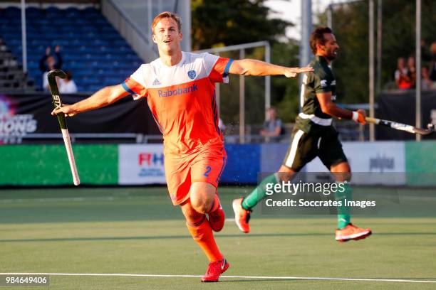 Jeroen Hertzberger of Holland celebrates 3-0 during the Champions Trophy match between Holland v Pakistan at the Hockeyclub Breda on June 26, 2018 in...
