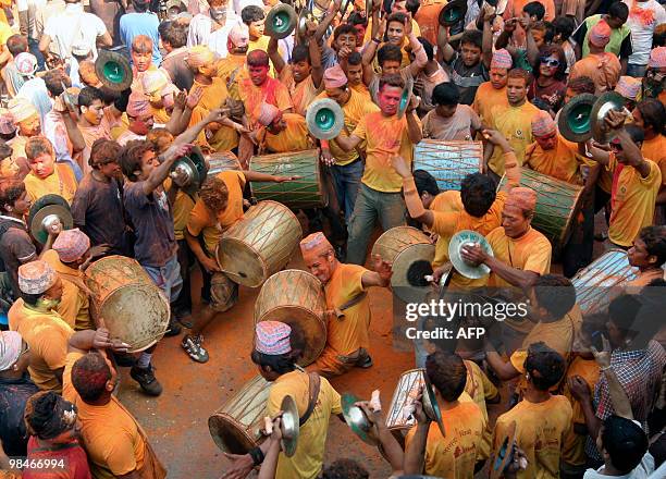 Bisket Bisket Photos and Premium High Res Pictures - Getty Images