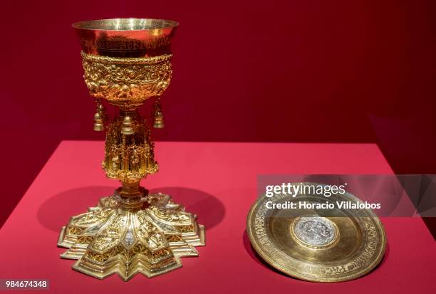 Chalice and paten on display at "Na Rota Das Catedrais - Construcoes E Identidades" exhibition in D. Luis I gallery of Palacio Nacional da Ajuda on...