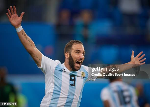 Gonzalo Higuain of Argentina celebrates the victory at the end of the 2018 FIFA World Cup Russia group D match between Nigeria and Argentina at Saint...