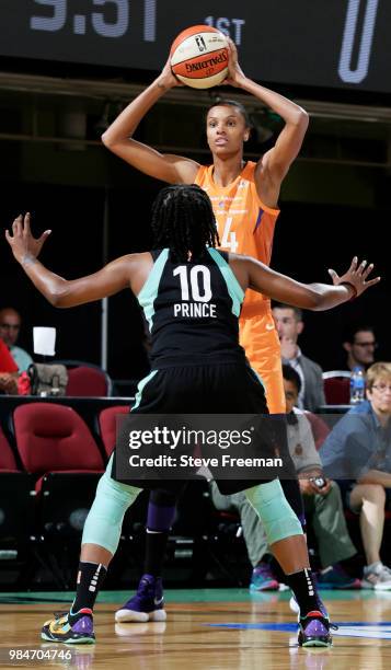 DeWanna Bonner of the Phoenix Mercury handles the ball against the New York Liberty on June 26, 2018 at Westchester County Center in White Plains,...