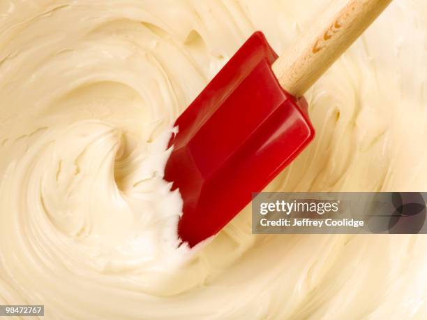 spatula and vanilla frosting - spatula stock pictures, royalty-free photos & images