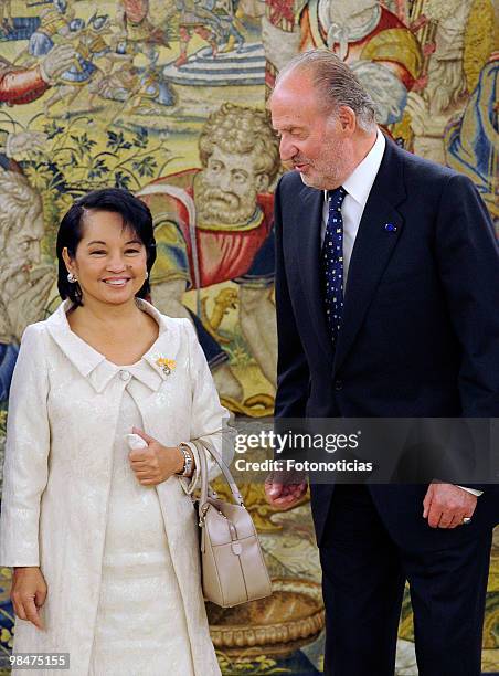 President of Philippines Gloria Macapagal Arroyo and King Juan Carlos of Spain pose for photographers during 'Don Quijote De La Mancha' International...