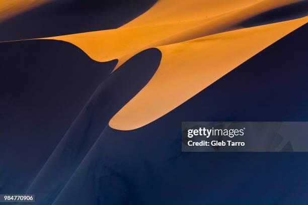 dreams of sands - dune de sable photos et images de collection