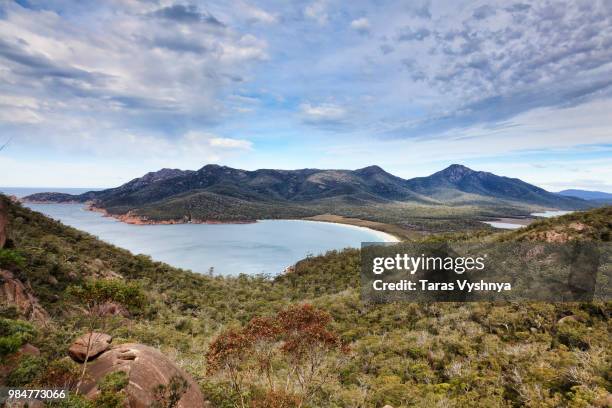 tasmania wineglass bay top day - wineglass bay stock pictures, royalty-free photos & images