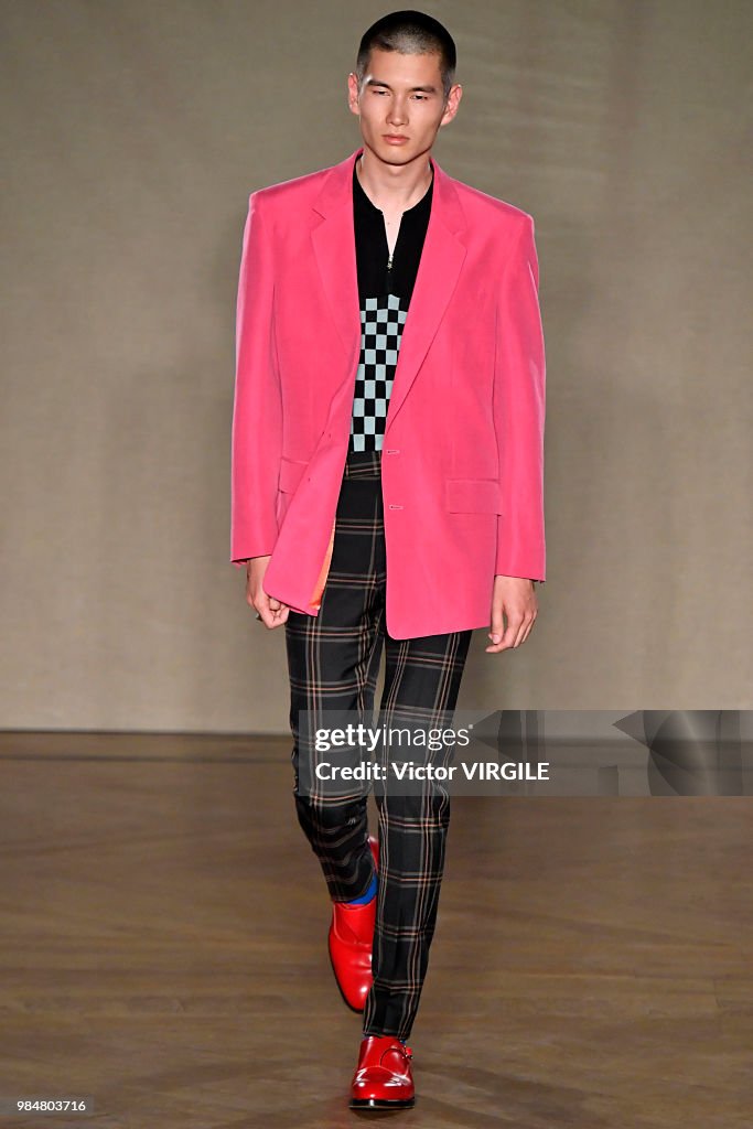 Paul Smith : Runway - Paris Fashion Week - Menswear Spring/Summer 2019