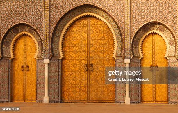 palace doors - dar el makhzen stock pictures, royalty-free photos & images