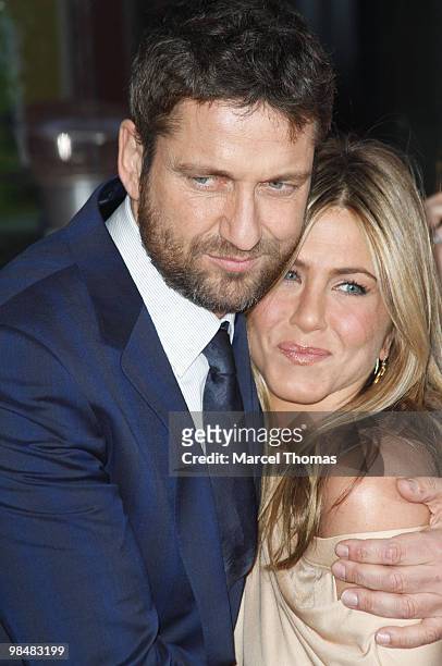Gerard Butler and Jennifer Aniston attend the premiere of 'The Bounty Hunter' at the Ziegfeld Theater on March 16, 2010 in New York, New York.