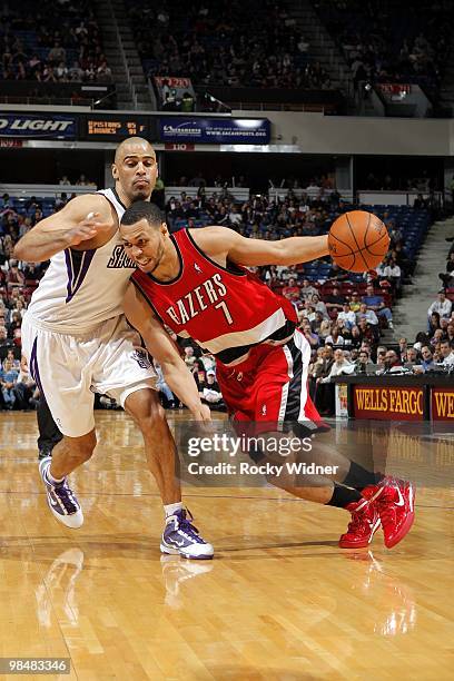 Brandon Roy of the Portland Trail Blazers drives to the basket against Ime Udoka of the Sacramento Kings during the game at Arco Arena on April 3,...