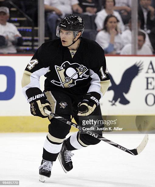Chris Kunitz of the Pittsburgh Penguins skates against the Ottawa Senators in Game One of the Eastern Conference Quarterfinals during the 2010 NHL...