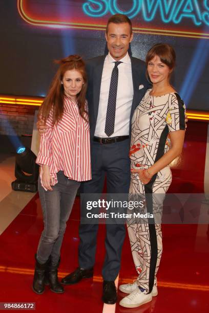 Josefine Preus, Kai Pflaume and Jesscia Schwarz during the phot call to the TV show 'Wer weiss denn sowas XXL' on June 26, 2018 in Hamburg, Germany.