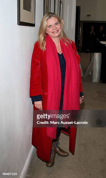 Isabelle Nanty attends the "Les Doudous Enchantes" auction and party at Palais De Tokyo on April 15, 2010 in Paris, France.