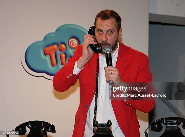 Fred Testot attends the "Les Doudous Enchantes" auction and party at Palais De Tokyo on April 15, 2010 in Paris, France.