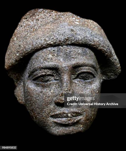 Quartzite head of Ptahshepses. Vizier and son-in-law of the Fifth Dynasty pharaoh Nyuserre Ini. Nyuserre Ini was an Ancient Egyptian pharaoh. The...