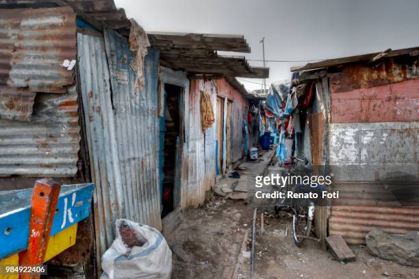 ghetto - slum stock-fotos und bilder