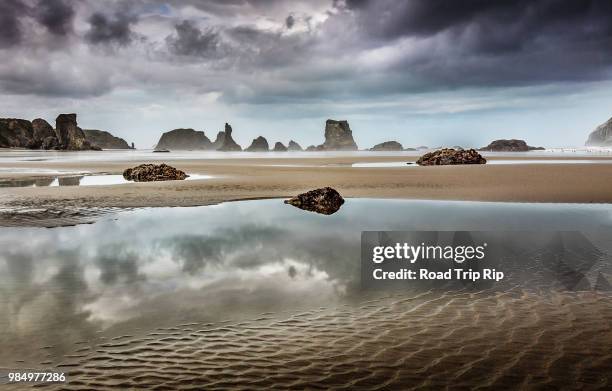 Oregon Coast Raining Oregon Coast Storms Photos and Premium High Res Pictures - Getty Images