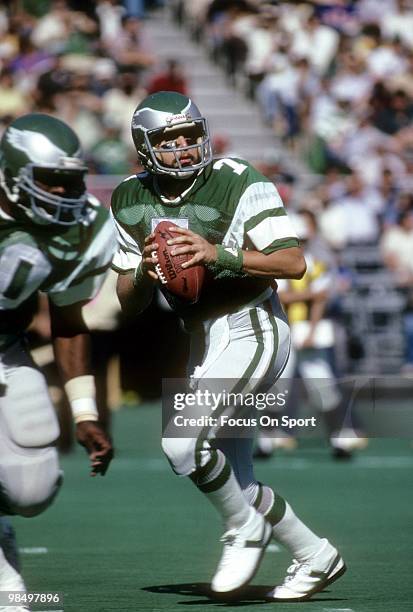 S: Quarterback Ron Jaworski of the Philadelphia Eagles drops back to pass circa early 1980's during an NFL football game at Veterans Stadium in...