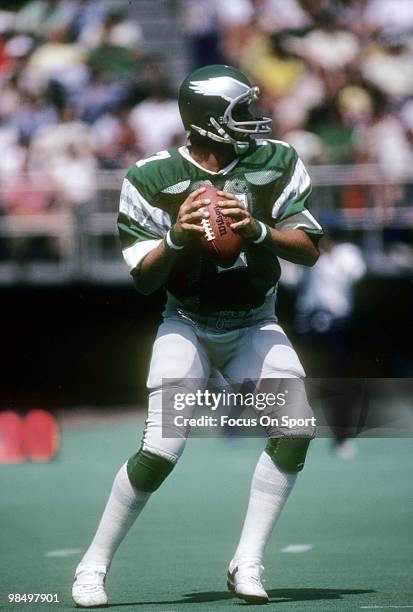 S: Quarterback Ron Jaworski of the Philadelphia Eagles drops back to pass circa late 1970's during an NFL football game at Veterans Stadium in...