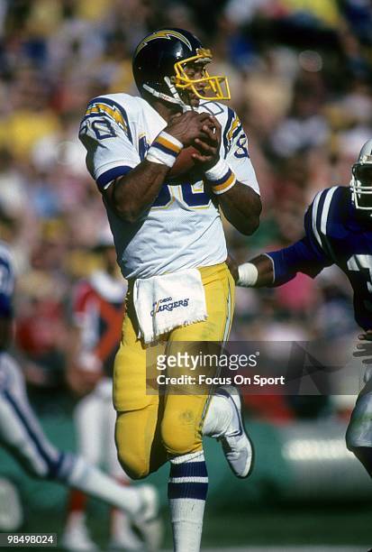 Tight End Kellen Winslow of the San Diego Chargers in action catches a pass against the Baltimore Colts circa 1982 during an NFL football game at...
