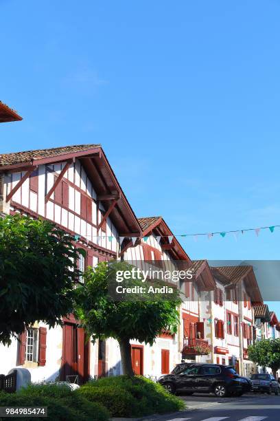 Basque Historic Houses Traditional Basque House Photos and Premium High Res Pictures - Getty ...