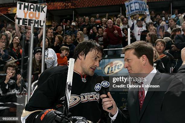 Teemu Selanne of the Anaheim Ducks talks with Fox Sports Patrick O'Neil after a 7-2 win over the Edmonton Oilers after the game on April 11, 2010 at...