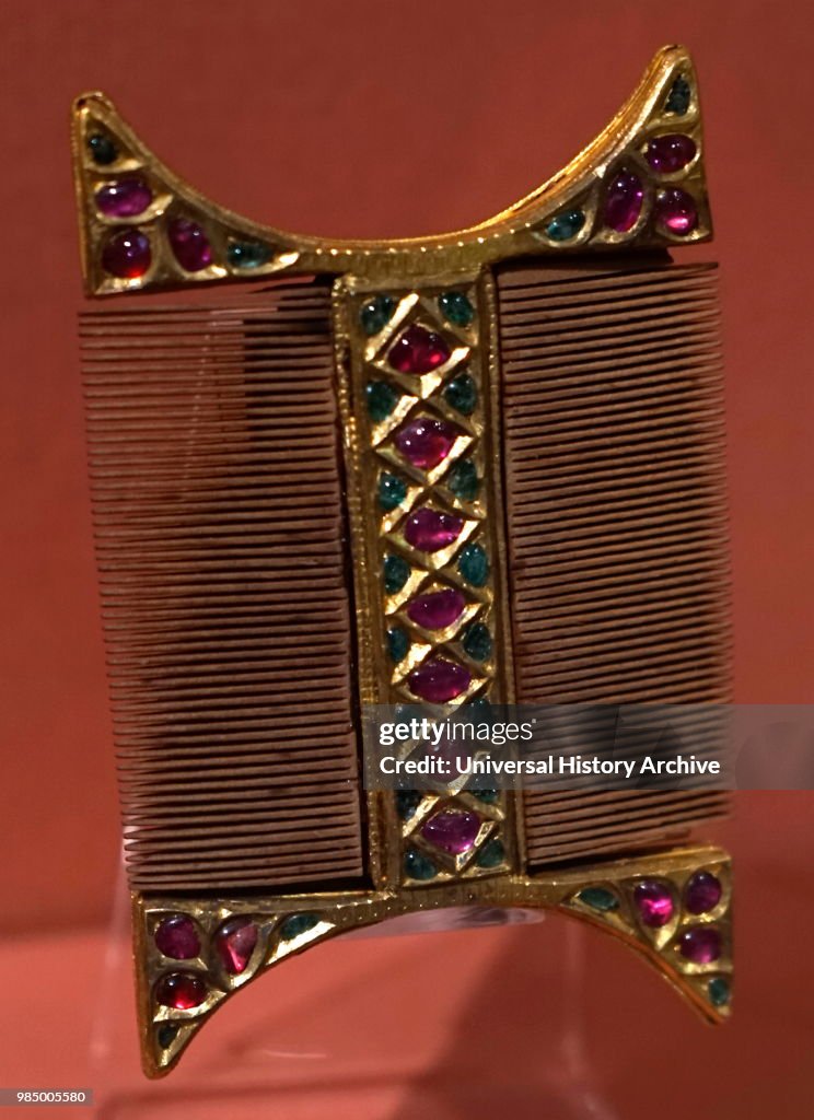 Comb from the Konbaung.