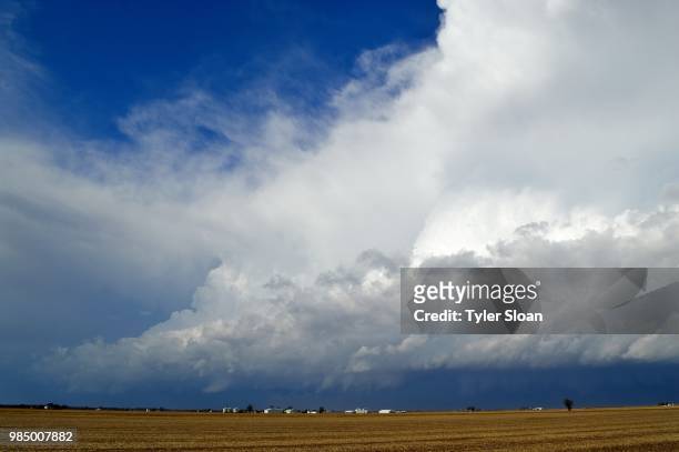 illinois homestead supercell - sloan stock pictures, royalty-free photos & images