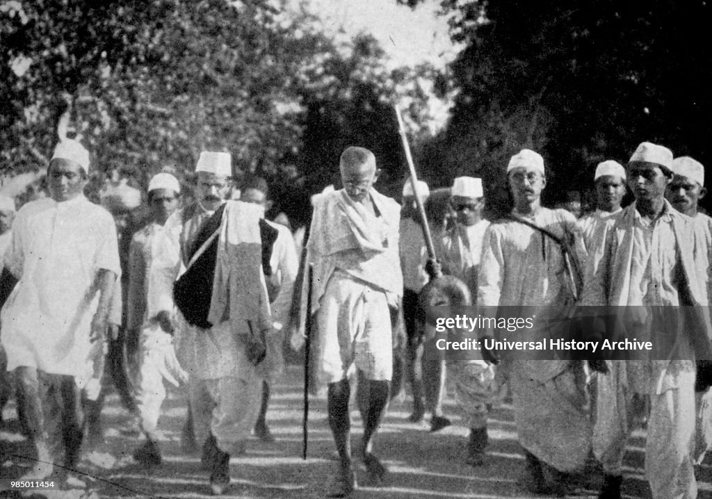 Scenes during Mahatma GandhiÕs famous Salt March.