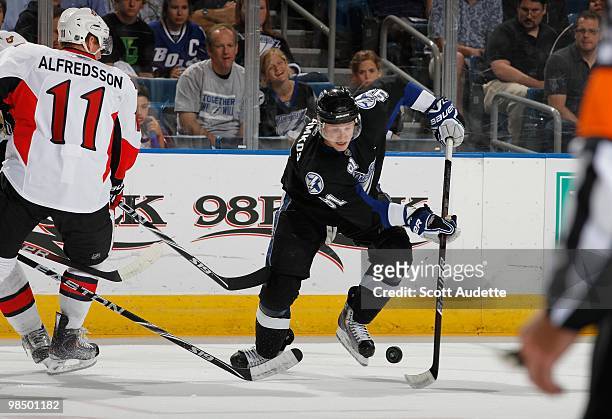 Steven Stamkos of the Tampa Bay Lightning passes the puck against the Ottawa Senators at the St. Pete Times Forum on April 8, 2010 in Tampa, Florida.