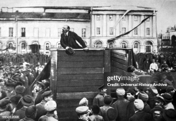 Vladimir Lenin addressing Red Army soldiers in Moscow, who are being sent to the Western Front during The Russian Civil War. 1920. This version of...