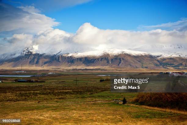 snowy mountain - snaefellsjokull stock pictures, royalty-free photos & images