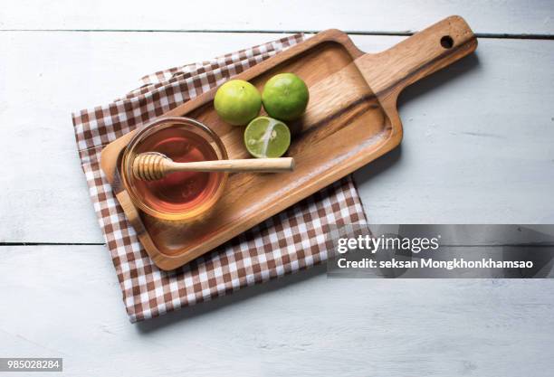 honey lemon - lemon lime top stock pictures, royalty-free photos & images