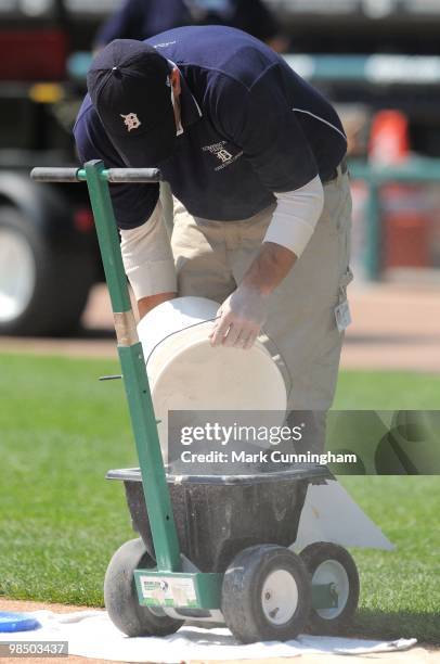Chalking Machine Baseball Machine Photos and Premium High Res Pictures - Getty Images