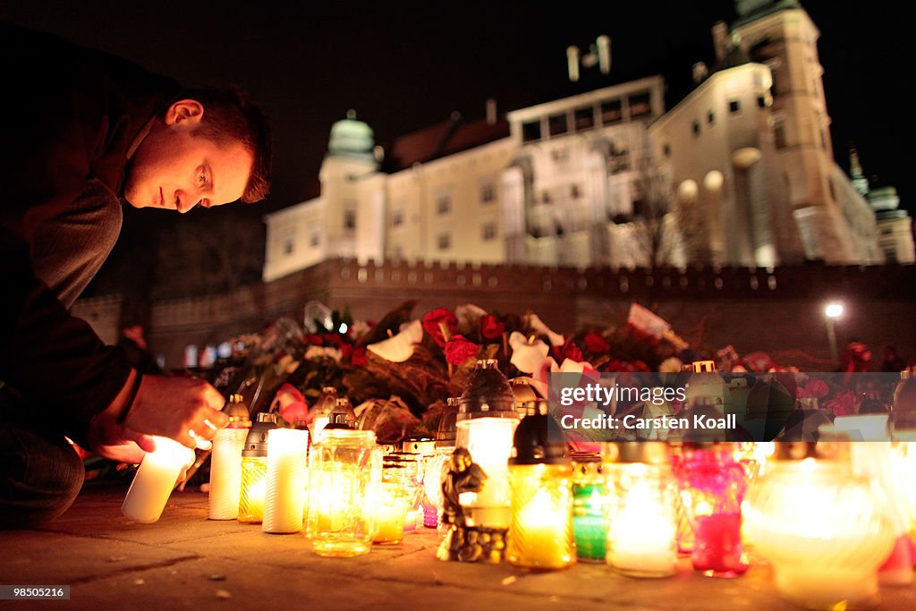 Krakow Prepares For Funeral Service Of Lech Kaczynski