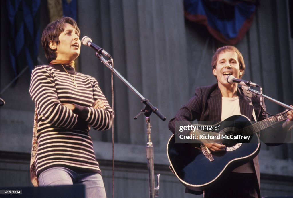 Joan Baez And Paul Simon Perform Live