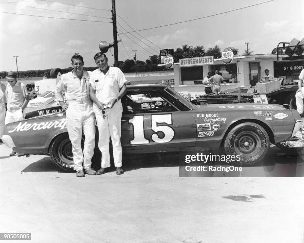 367 Bud Moore Nascar Stock Photos, High-Res Pictures, and Images ...