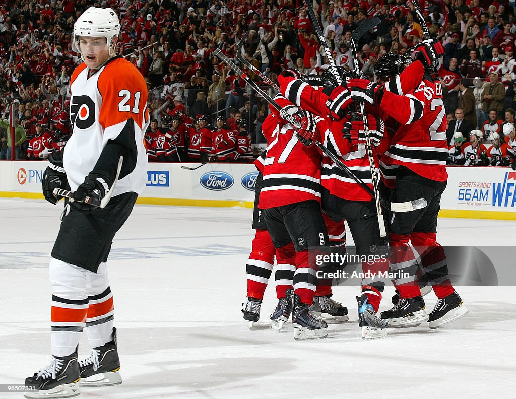 Philadelphia Flyers v New Jersey Devils - Game Two