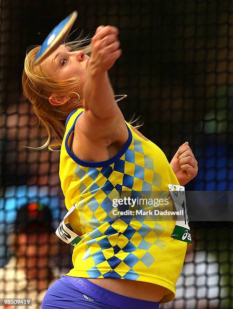 Sharyn Dickson of NSW competes in the Womens Discus Throw Open Qualifying during day two of the Australian Athletics Championships at Western...