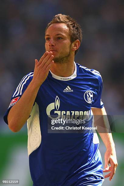 Ivan Rakitic of Schalke celebrates the first goal during the Bundesliga match between FC Schalke 04 and Borussia Moenchengladbach at the Veltins...