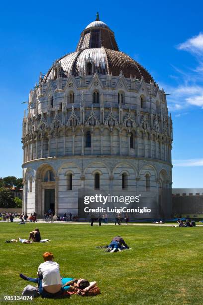 pisa; field of miracles, battistero. - consiglio stock pictures, royalty-free photos & images