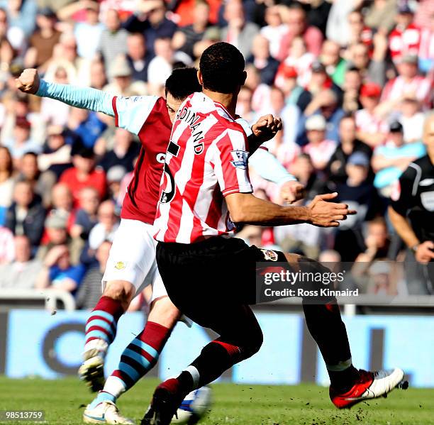 Steven Thompson of Burnley scores during the Barclays Premier League match between Sunderland and Burnley at the Stadium of Light on April 17, 2010...