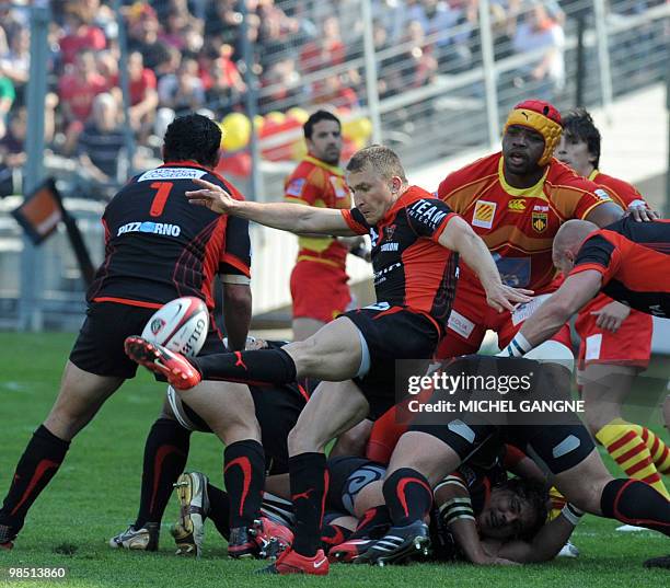 French Toulon's scrum-half Pierre Mignoni kicks the ball during the France's Top 14 rugby union match Toulon vs. Perpignan on April 2010 at the...