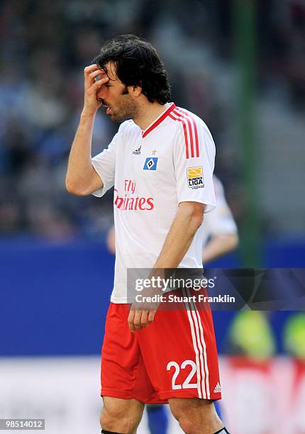 Ruud Van Nistelrooy of Hamburg looks dejected during the Bundesliga match between Hamburger SV and FSV Mainz 05 at HSH Nordbank Arena on April 17 in...