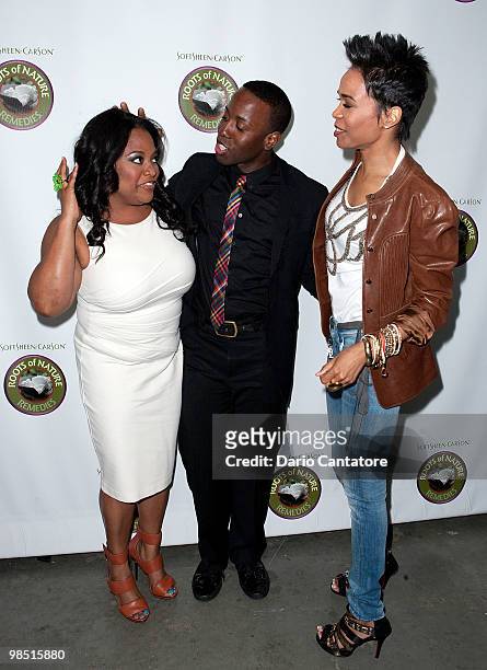 Johnny Wright, Sherri Shepherd, and Michelle Williams attend the "Picture of Strength" benefit hosted by SoftSheen-Carson Roots of Nature at the Hip...