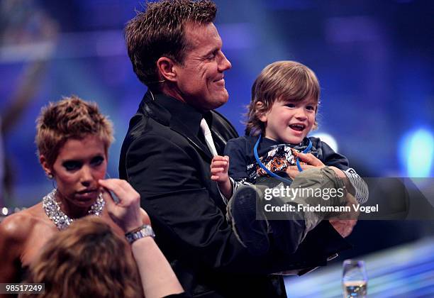 Dieter Bohlen poses wit the children of Sylvie van der Vaart during the contest 'DSDS - Deutschland Sucht Den Superstar' final show on April 17, 2010...