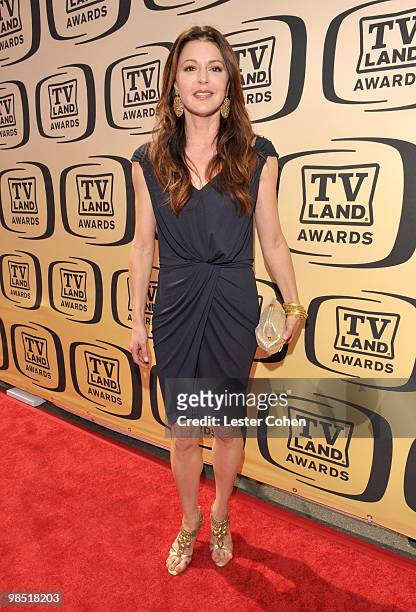 Actress Jane Leeves arrives at the 8th Annual TV Land Awards at Sony Studios on April 17, 2010 in Los Angeles, California.