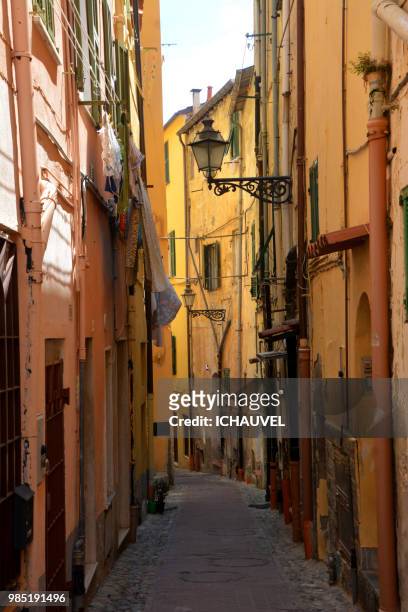 street of san remo italy - san remo italië stockfoto's en -beelden